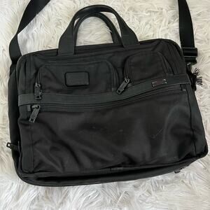 Tumi Alpha 2 Compact Large Screen Laptop Briefcase
